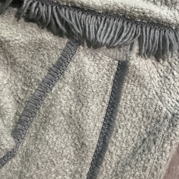 Anthropologie Angel of the North fringe cowl neck gray wool sweater size M - Picture 4 of 7